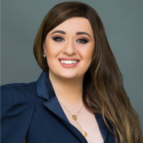 Meet your Posher, Naveen - Picture 2 of 6